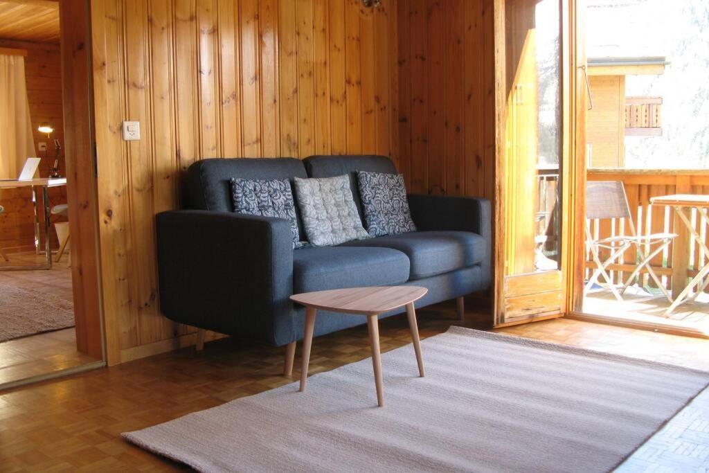 Alpia 26 - Zwei Zimmerwohnung In Traditionellem Walliser Haus Gasenried Екстериор снимка